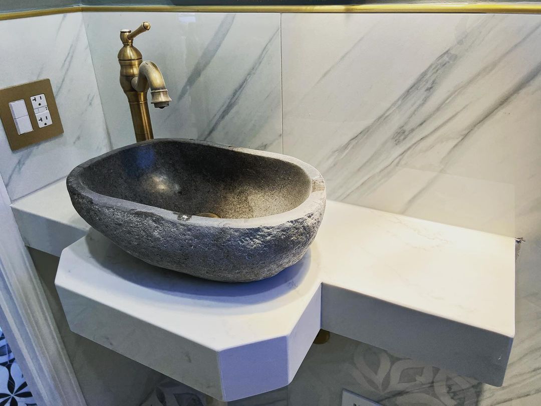 Bathrooms & Restrooms