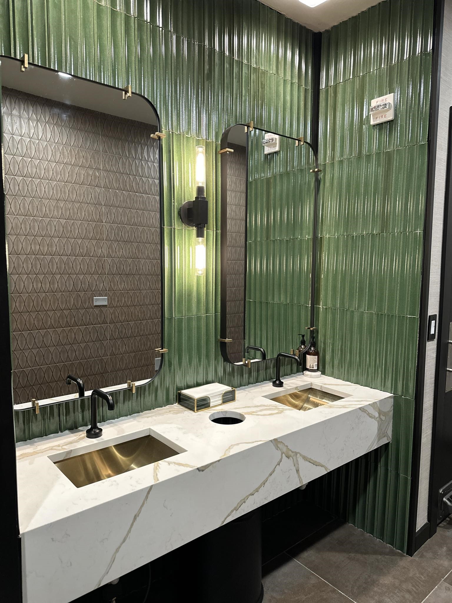 1b8f6b48-df68-4055-b7d0-33a2e43a4cf5